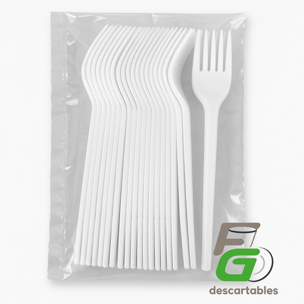 Tenedor 16cm Blanco o Negro  Bolsa 25 unidades